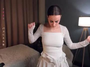 robbinirvin — GOAL: tongue show [16 tokens remaining] I'am Julia, glad to see u^^ #bigboobs #teen #new #18 #bigass