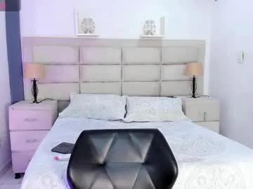 Freechat rosalinegrey on Chaturbate