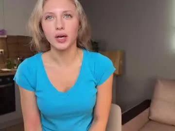 Freechat roselyn_rose on Chaturbate