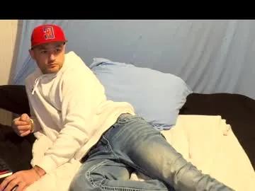 Freechat ryanj1zz on Chaturbate