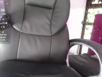 Freechat sara23__ on Chaturbate