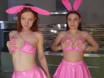 Freechat sexxxsirens on Chaturbate