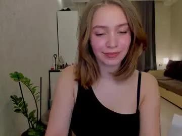 shawty__mariaa — Welcome to my room! #natural #nonude #shorthair #skinny