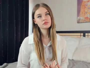 Freechat sheenaeast on Chaturbate