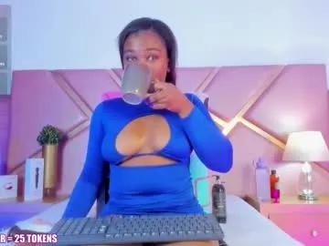 sophiesinclair — GOAL: Sexy Dance [64 tokens remaining]  FAV NUMBERS 25 / 33 / 44 / 66 / 77  #bigpussylips #bigclit #ebony #latina #feet