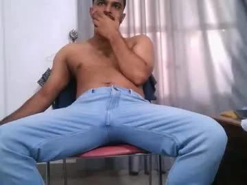 Freechat spicybuoy on Chaturbate