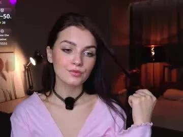 Freechat synne_glows on Chaturbate