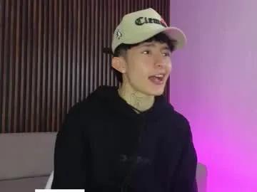 Freechat troy_rouge on Chaturbate