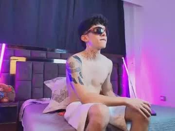 Freechat troy_rouge on Chaturbate