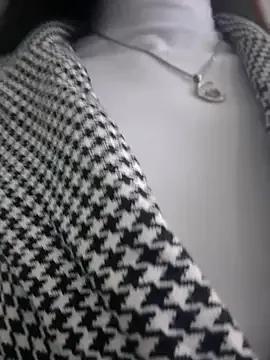 _Bella-Office1 — squirt jet 