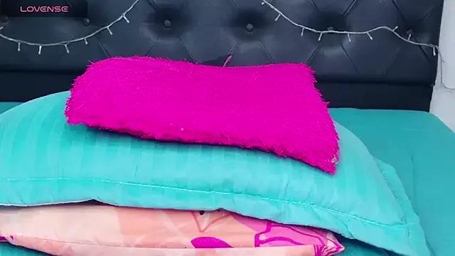 Freechat Adriana-55 on StripChat