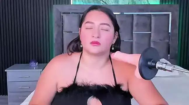 Freechat airamclair on StripChat