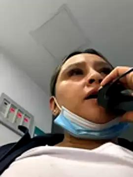 StripChat Alanita_ is Freechat Alanita_ — Dildo en pussy