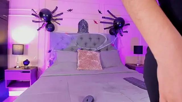 StripChat ALICESANDOVAL is Freechat ALICESANDOVAL — RUB MY ASSHOLE WITH OIL