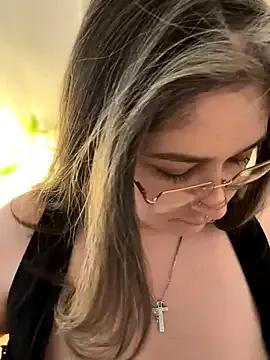 StripChat Alix_Valentine is Freechat Alix_Valentine — Sit on face POV