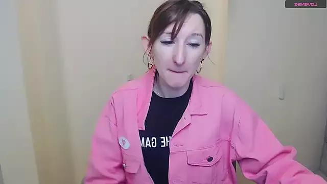 Freechat AmandaSell on StripChat