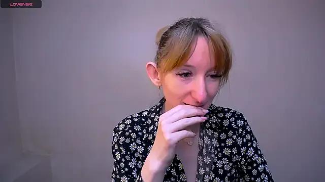 Freechat AmandaSell on StripChat