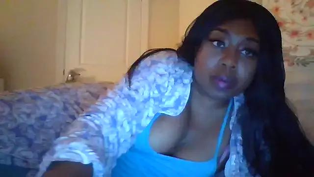 Freechat angeliquebelcali on StripChat