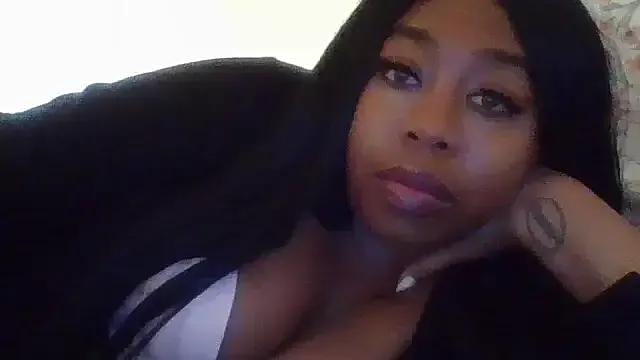 Freechat angeliquebelcali on StripChat