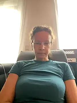 StripChat AnnikaRose is Freechat AnnikaRose — Naked Orgasmus + free Clip