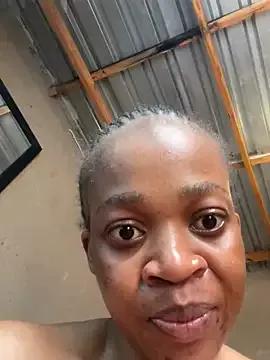 Group beverlyxxxx on StripChat