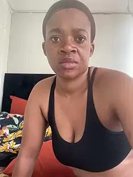 Group beverlyxxxx on StripChat