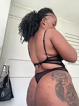 Group beverlyxxxx on StripChat