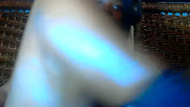 Freechat CallyCallienteXxX on StripChat