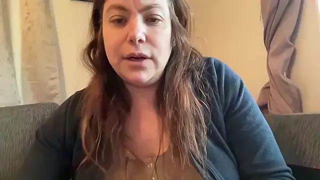 Freechat cumwithmee3 on StripChat