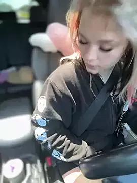 Freechat Cutiepiespanks on StripChat