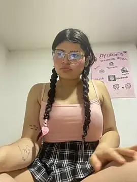 Freechat dayis_butera on StripChat