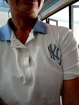 Ella3838 on StripChat 