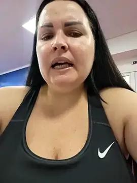 GeorgiaLerox — Pussy under the desk 