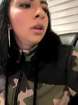 Freechat Hilary_pinkk on StripChat