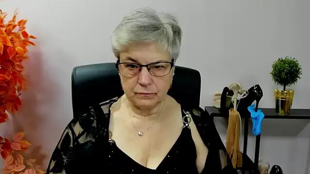 StripChat IrisDream is Group IrisDream — Group on StripChat