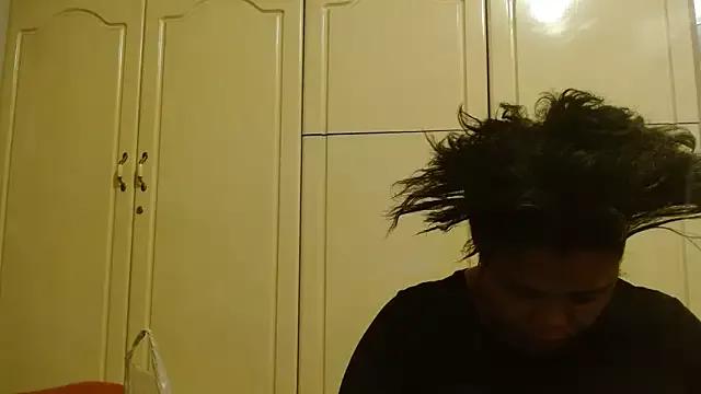 kittydollyx02 on StripChat 