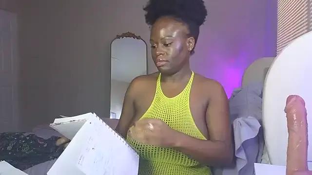 ladiosa_selene's avatar