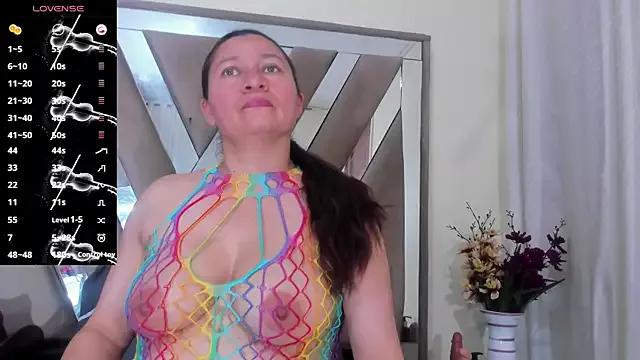 LILITH_TORRES1 on StripChat 