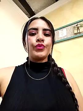 Freechat MAYE__13 on StripChat