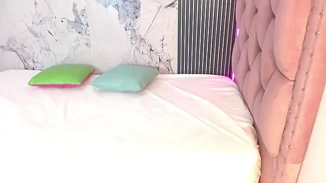 Freechat Mia_Duarte1 on StripChat