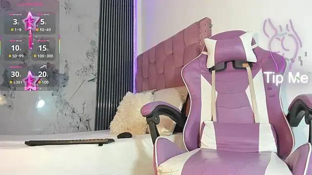 Freechat Mia_Duarte1 on StripChat