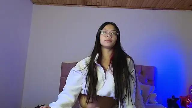 Freechat miaa_saenz1 on StripChat