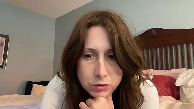 Freechat MommyGoddessL on StripChat