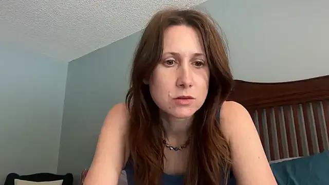 Freechat MommyGoddessL on StripChat