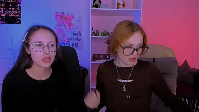 Freechat mona_cloud on StripChat