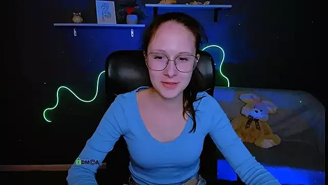 Freechat mona_cloud on StripChat