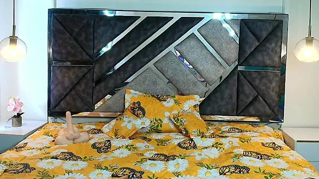 Freechat MysticMature on StripChat