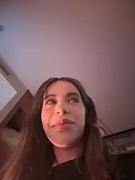 Freechat Queentaraf999 on StripChat