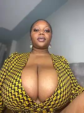 StripChat RoyalVibeXO is Freechat RoyalVibeXO — Pussy Play + Squirt