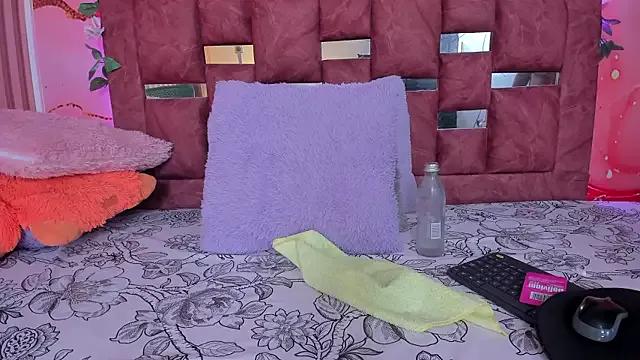 Freechat scarlett__evans_ on StripChat